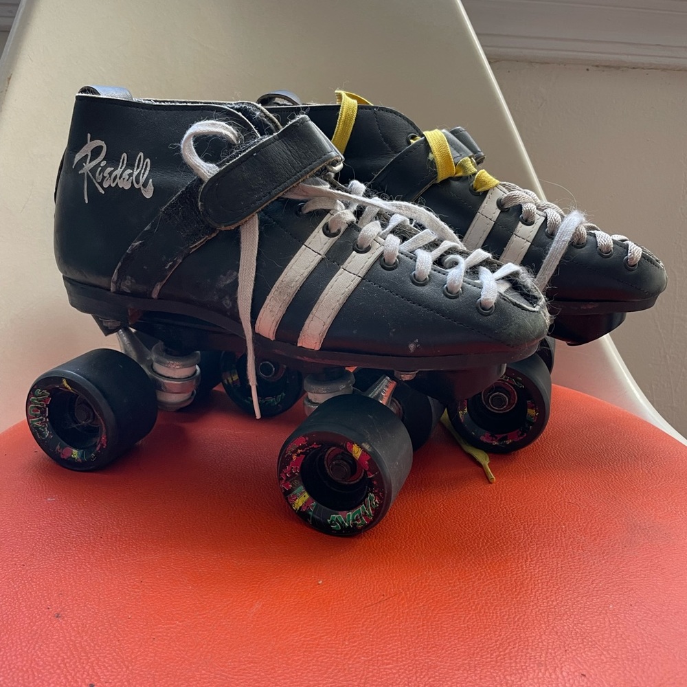 Reidel roller skates